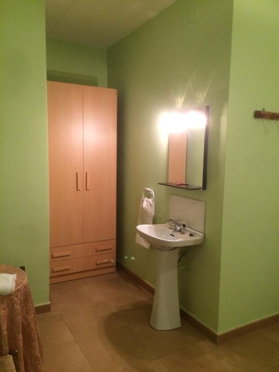 Hostal Terraferma Algerri Eksteriør billede