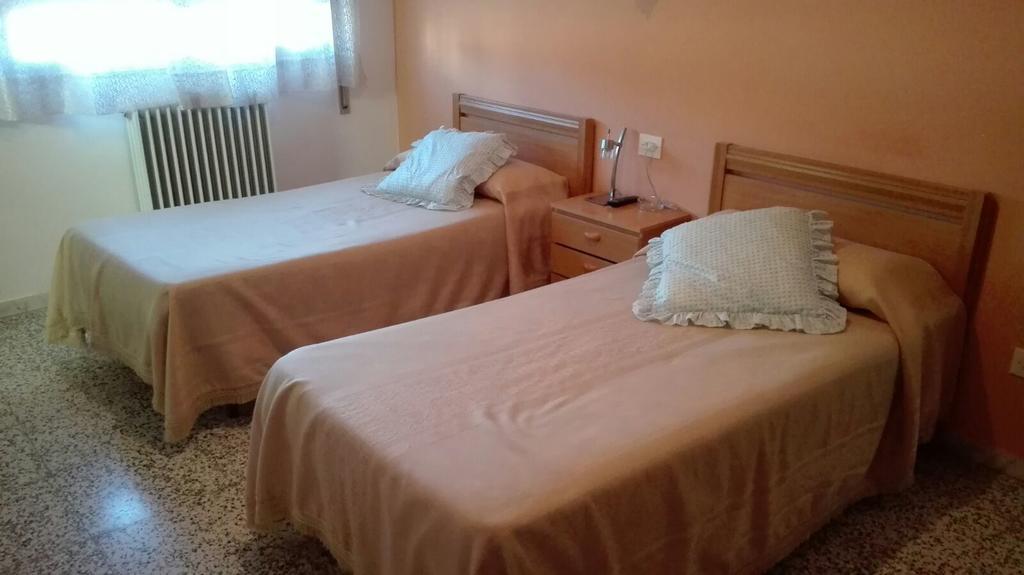 Hostal Terraferma Algerri Eksteriør billede